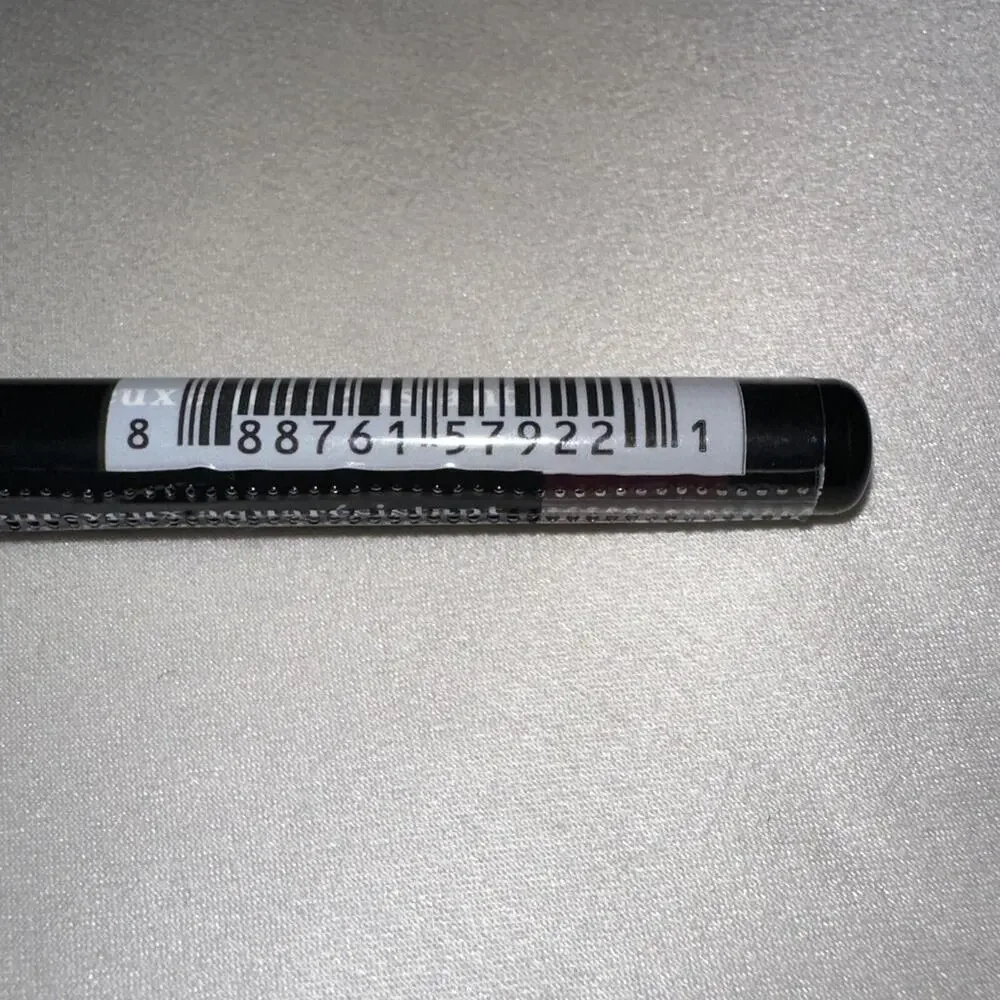 New Avon fmg Glimmer Waterproof Eyeliner In Raisin Purple Purple-ish